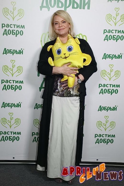 Яна Поплавская