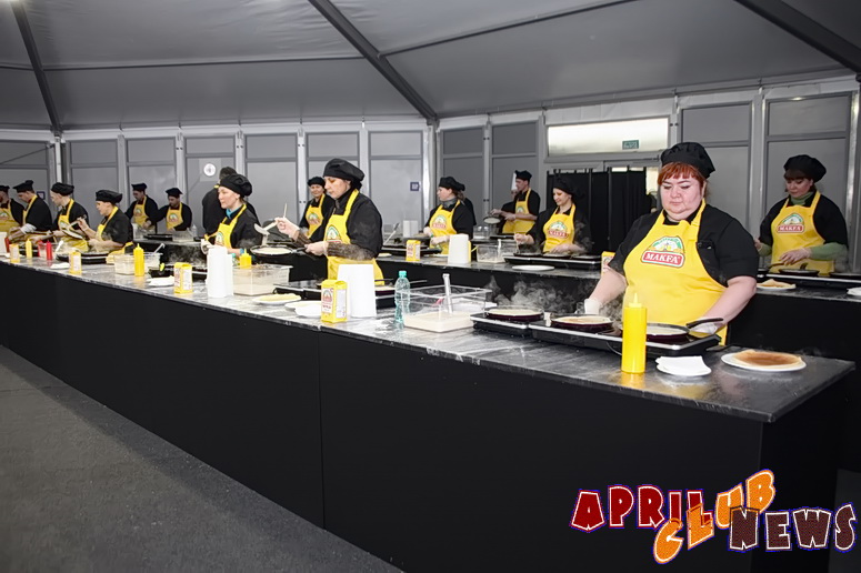 Компания МАКФА установила рекорд Гиннесса «Largest serving of pancakes / Самое массовое угощение блинами»